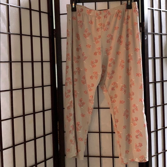 Two piece JESSICA SIMPSON Lingerie set - Picture 2 of 5